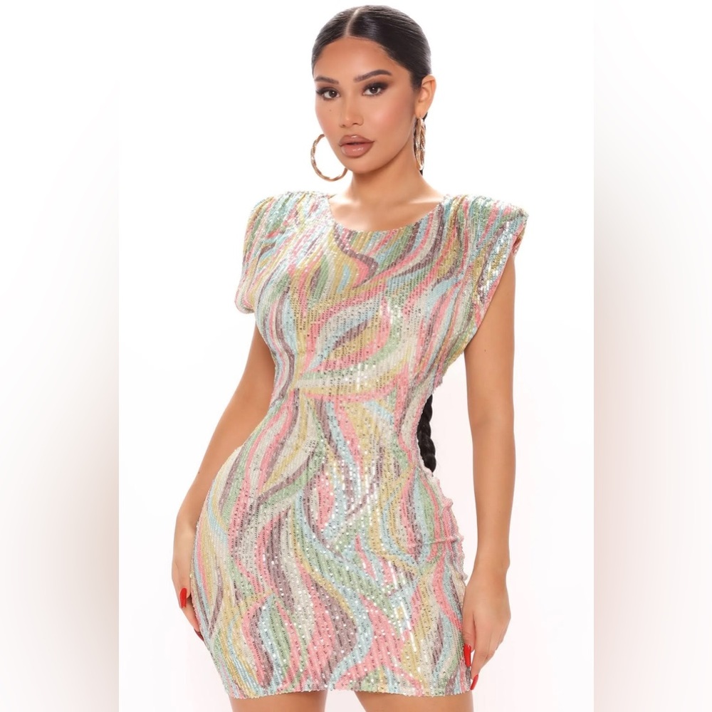 Fashion nova multicolor hailey sequin mini dress with shoulder pads NWT - Picture 2 of 3